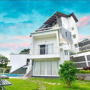Le Collines Resort